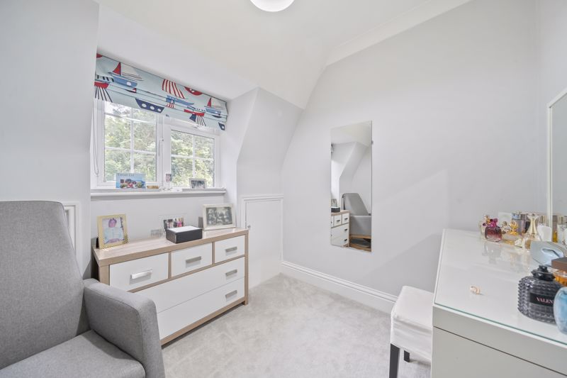 Bedroom- click for photo gallery